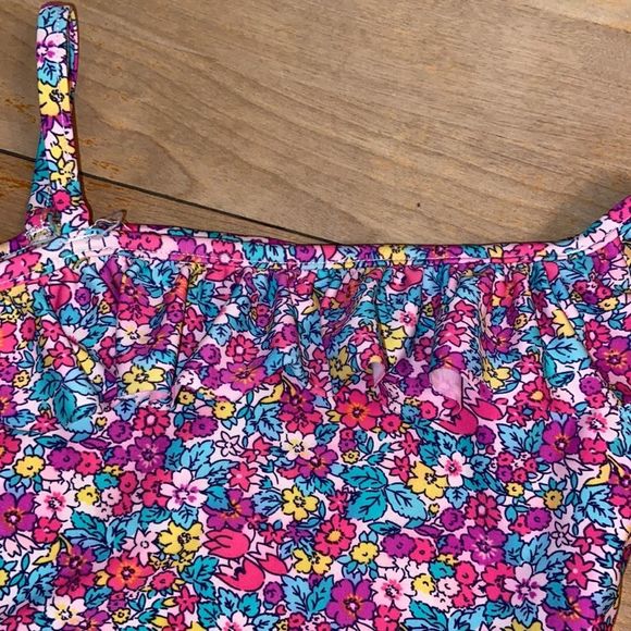 🌺 CARTER’S Floral Asymmetric Ruffle Swim Suit - Picture 5 of 9